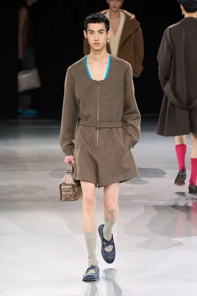 Look 20